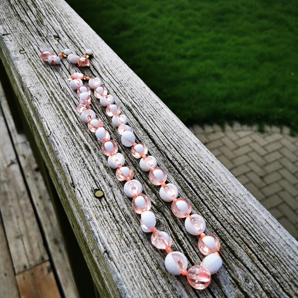 Vintage White and Pink Plastic Bead Necklace and Clip On Earrings